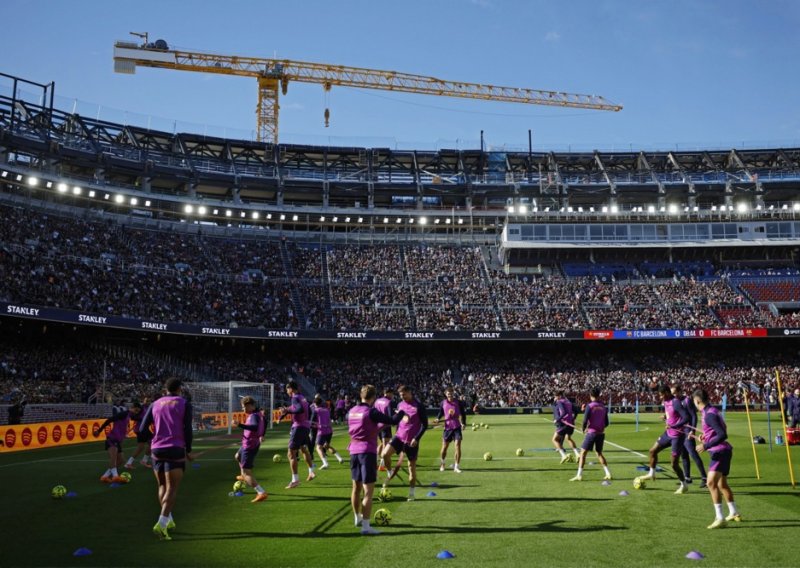Barcelona se nakon 894 dana vratila na Camp Nou