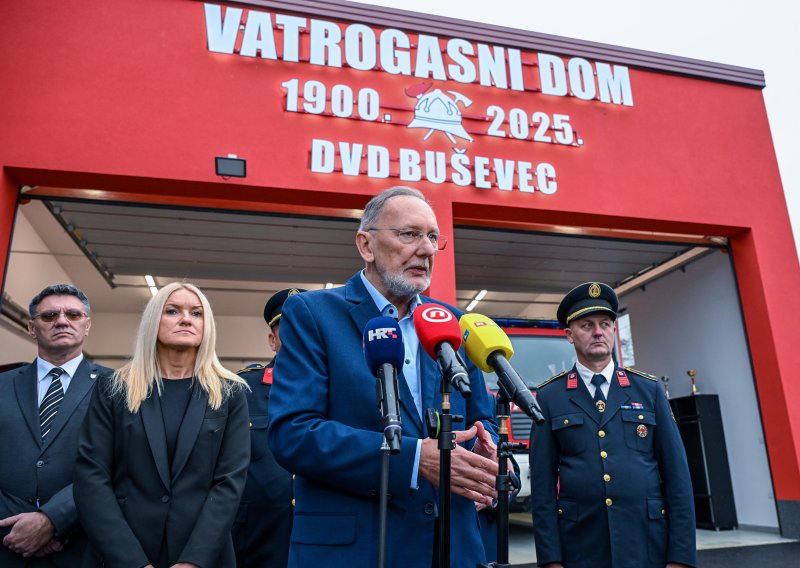 Jedan od najvećih i najmodernijih: U Buševcu otvoren novi vatrogasni dom vrijedan 1,6 milijuna eura