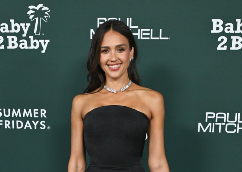 Jessica Alba blista uz novog dečka: Svečana prilika izvukla je 'ono najbolje'