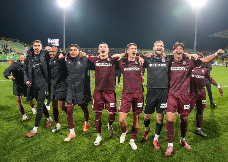 Pogledajte kako su igrači Istre proslavili veliku pobjedu protiv Dinama