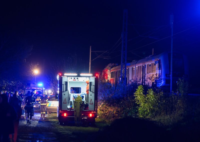 Više ozlijeđenih u sudaru vlakova u Slovačkoj