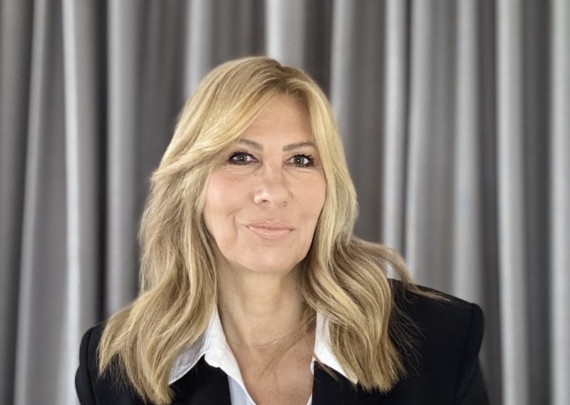 Mirna Zidarić zaplivala usred studenog: Pokazala je da joj bura i kalendar ne znače mnogo