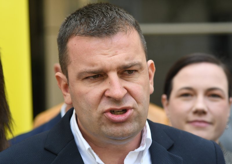 Hrebak podržava odgađanje izložbe 'Srpkinja, heroina Velikog rata': Treba smiriti tenzije