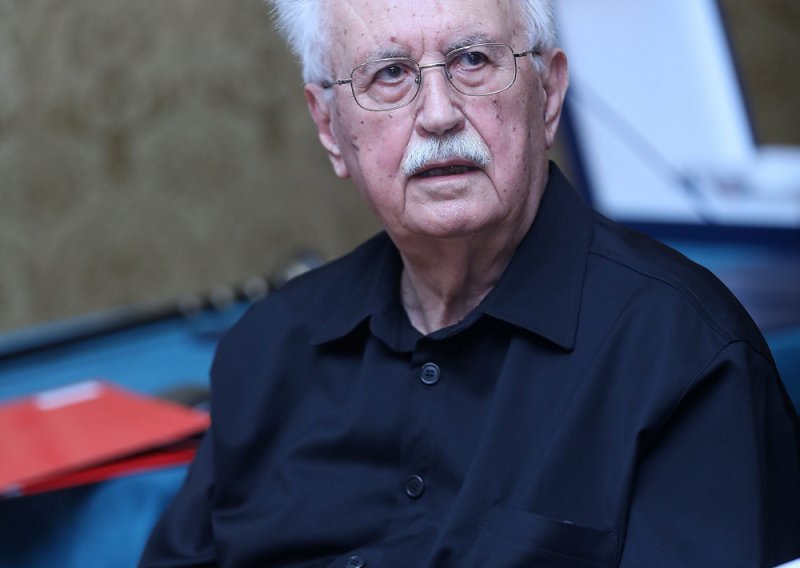 Na Interliberu predstavljena nova knjiga proza Ivana Aralice 'Zvrk'