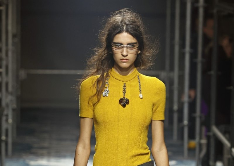 Neočekivani heroj sezone: Ova obična majica postala je najpoželjniji komad