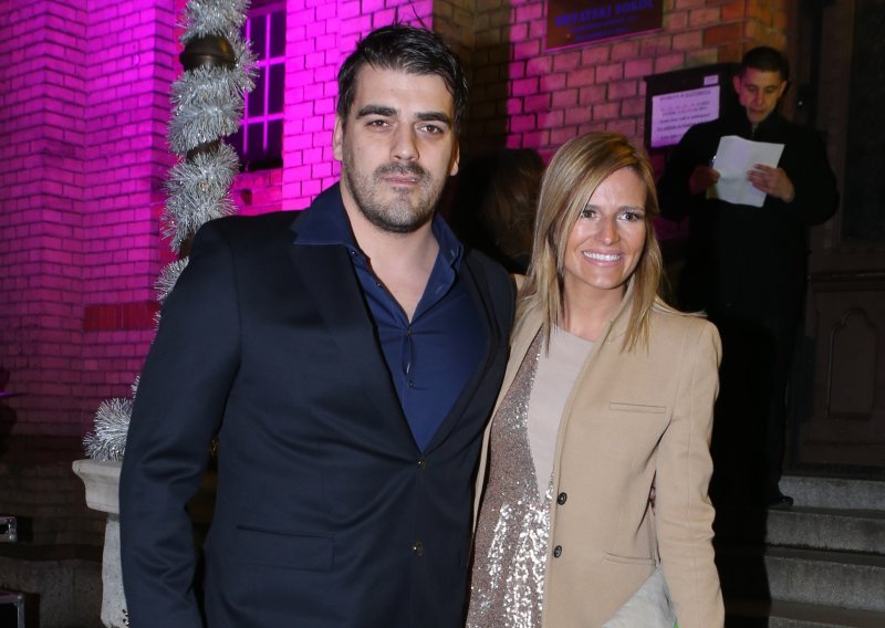 Antonija Blaće iznenadila snimkom iz svog doma, oduševljeno joj pišu: 'Muž ti je legenda'