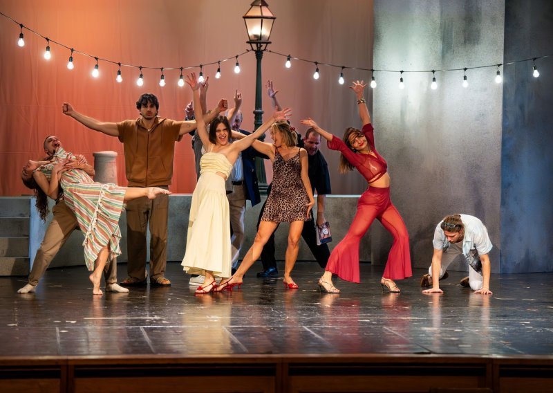 Hit roman Ante Tomića prvi put na pozornici: čudo s malog otoka seli u kazalište