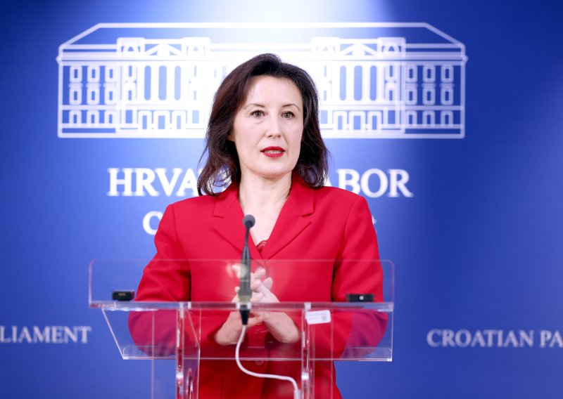 Orešković poziva na bojkot Thompsonova koncerta, osim ako ne promijeni stav o ZDS-u