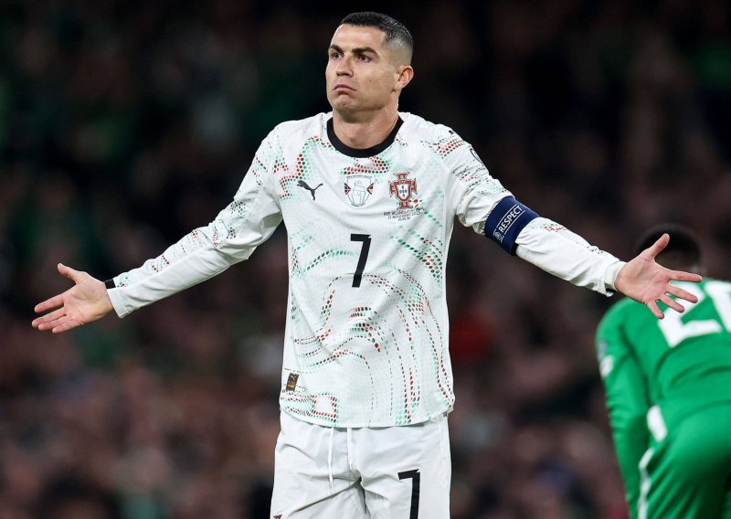 Cristiano Ronaldo dobio izravni crveni karton pa provocirao Irske navijače