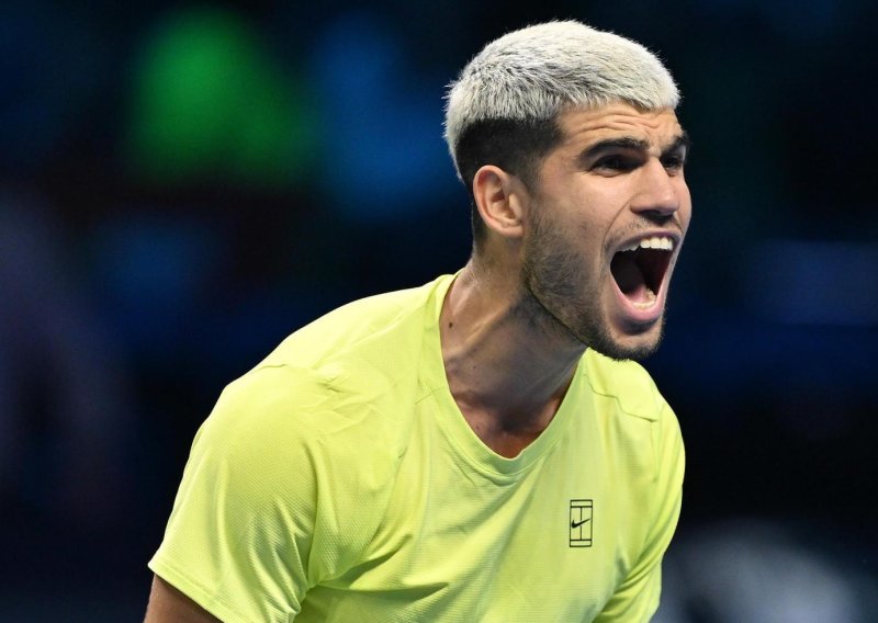 Carlos Alcaraz pobijedio Musettija i sezonu će završiti kao 'broj 1'