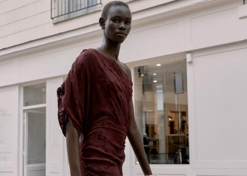 Osvaja na prvi pogled: Ova Zarina haljina kao stvorena je za svečane prigode