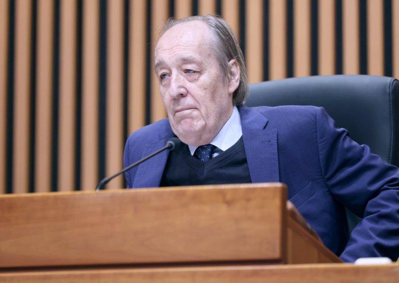 Radin: 'Thompson ne treba PR, ima ga u Saboru'