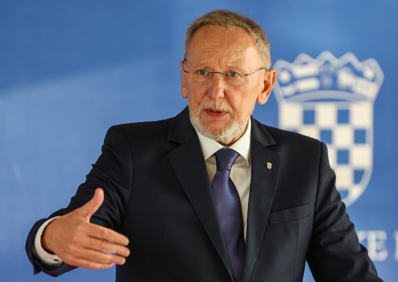 Božinović o nestanku troje maloljetnika: Nadam se će ih policija pronaći i vratiti kući