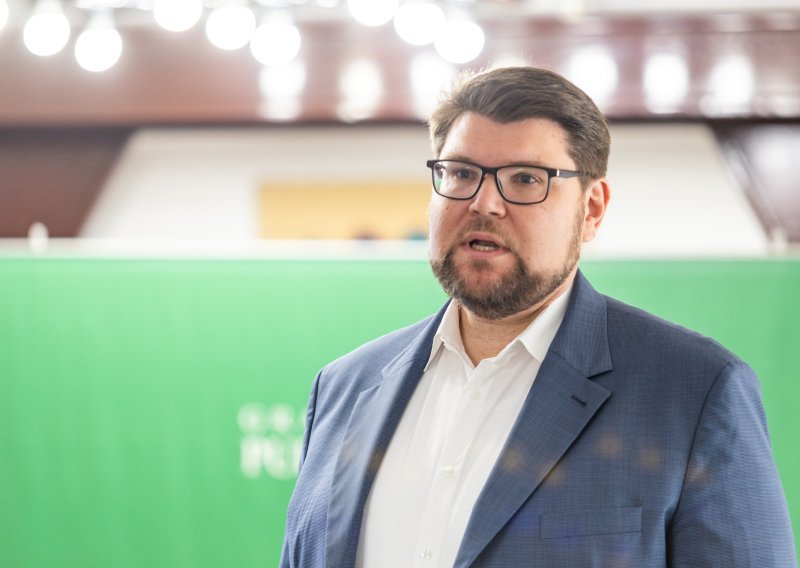 Grbin predložio najveći proračun u povijesti Pule: Želi i besplatne vrtiće