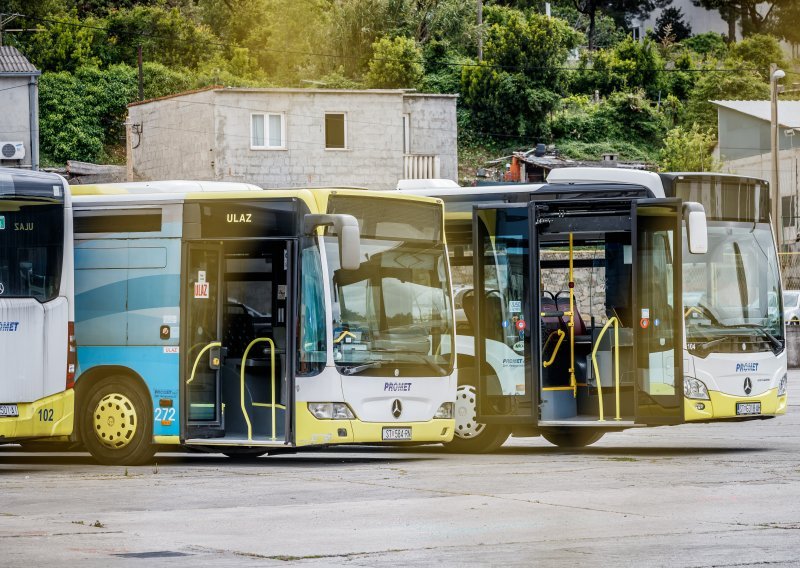 Sindikati upozorili splitskog gradonačelnika na gradskog prijevoznika, radnici ne dobivaju plaće