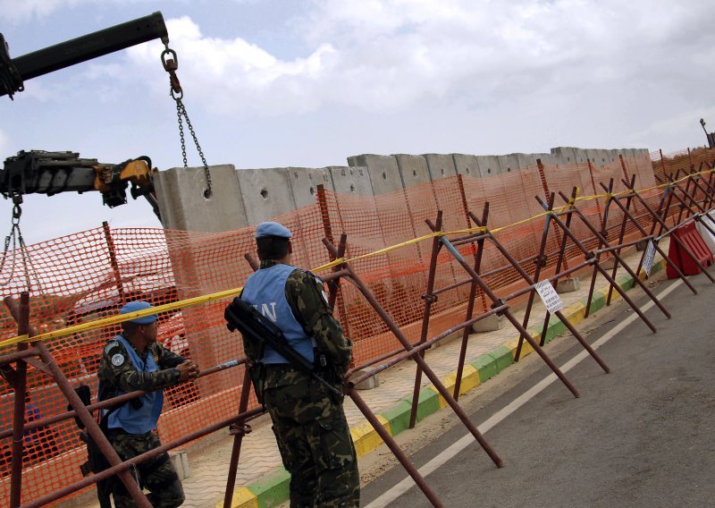 Izraelski betonski zid prešao 'plavu liniju': Libanonci nemaju pristup svom teritoriju