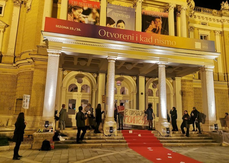 Mlada aktivistica htjela prekinuti predstavu u riječkom HNK-u, o svemu se oglasila policija