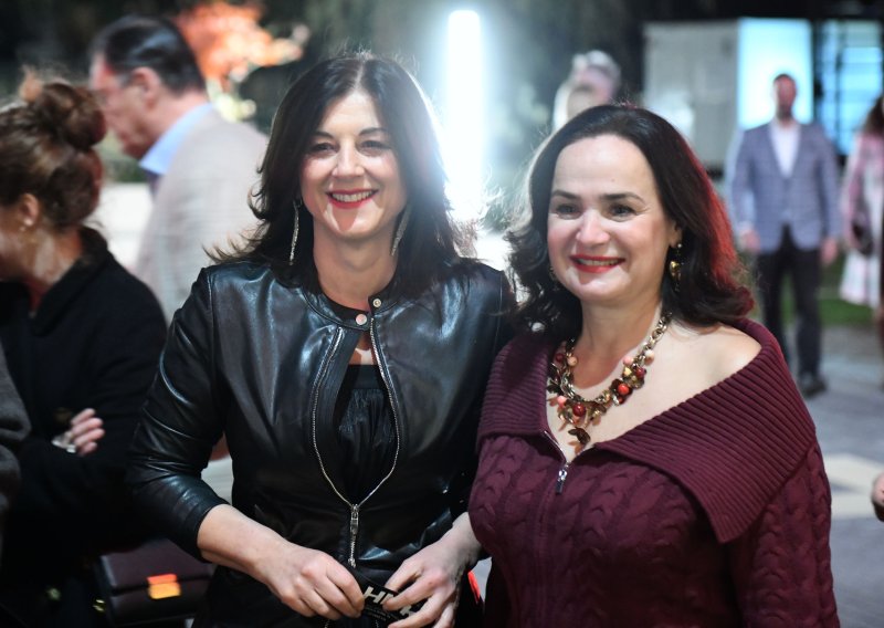 Sanju Musić Milanović baš nitko nije očekivao u ovakvoj jakni na premijeri