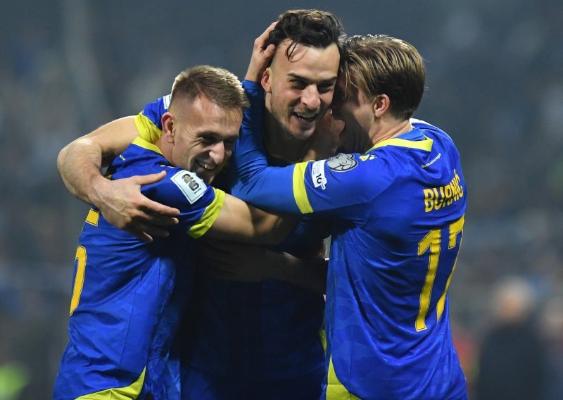 U BiH oduševljeni kad su čuli kako hrvatski komentator slavi gol Bajraktarevića; poslušajte ga