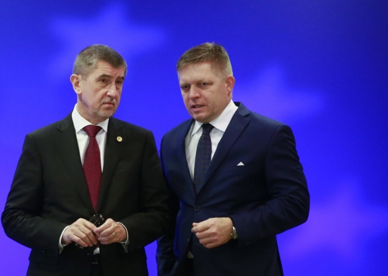 Prosvjedi na ulicama istočne Europe: Teške kritike na dva premijera uslijed važne obljetnice