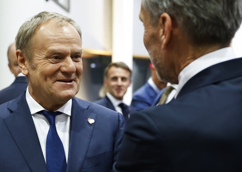Tusk: Uzrok eksplozije na poljskoj željezničkoj pruzi je sabotaža