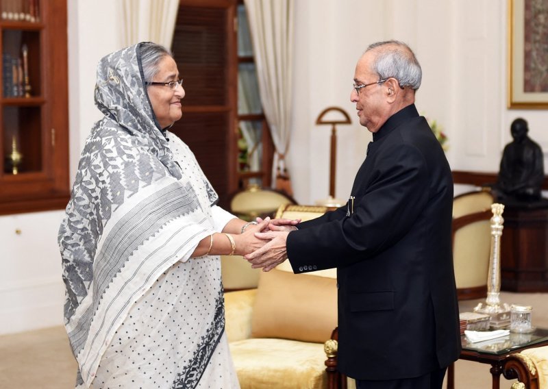 Bivša premijerka Bangladeša osuđena na smrtnu kaznu: Skriva se u susjednoj zemlji