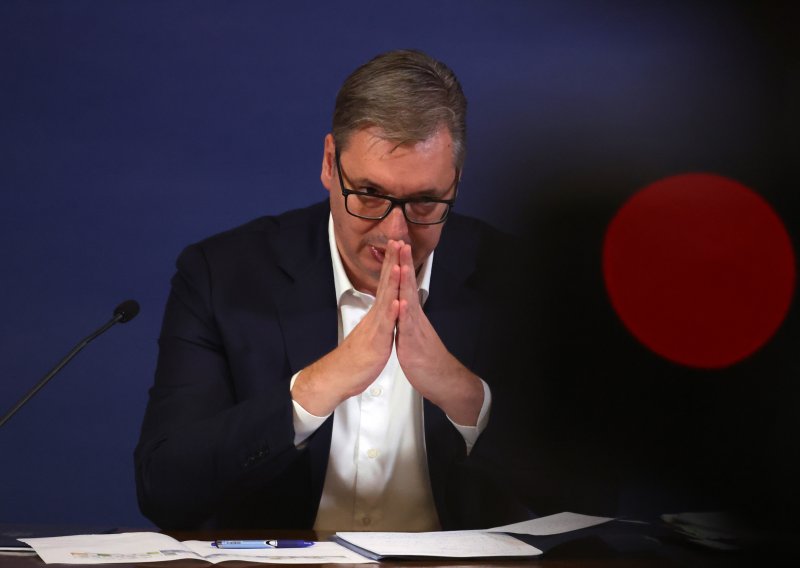 Guardian: 'Hrvatski novinar podnio prijavu protiv Vučića zbog navodne umiješanosti u 'safari u Sarajevo'