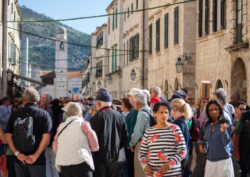 Dubrovnik protiv županijskog pročelnika za turizam: Nezakonito izdaje dozvole za najam