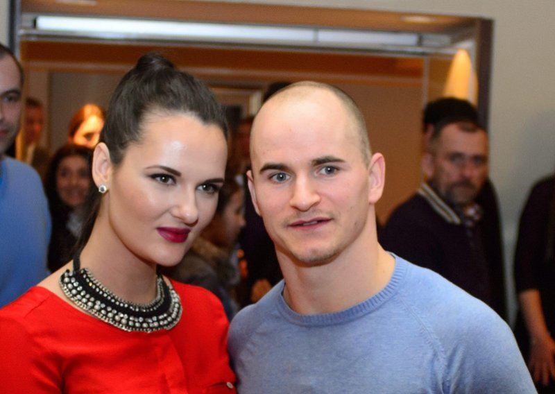 Bivša supruga poznatog sportaša započinje glazbenu karijeru: Na rođendan predstavila pjesmu