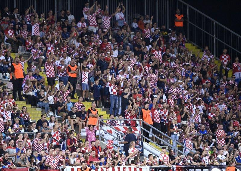 Crnogorci: Bruka hrvatskih navijača