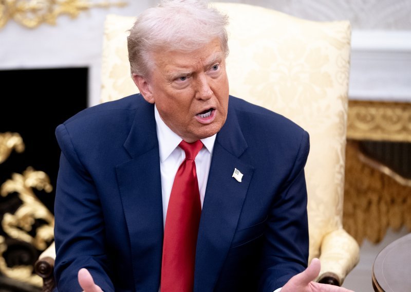 VIDEO Pogledajte kako je Trump poludio na novinarku. Ovo pitanje nikako mu nije sjelo