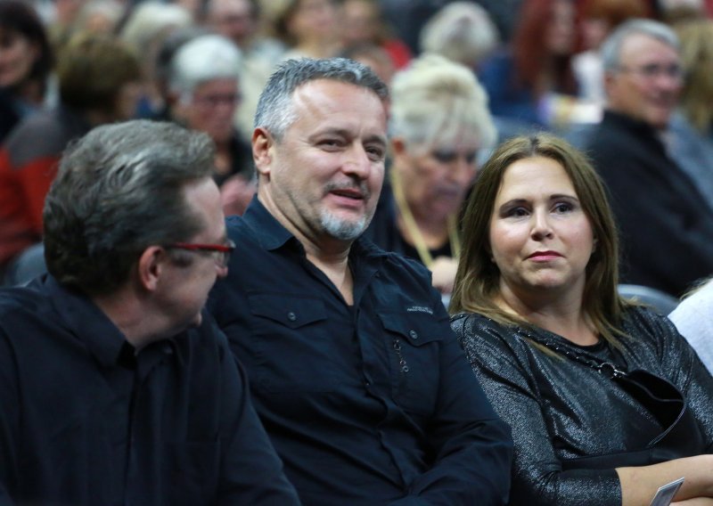 Nitko nije ostao ravnodušan na emotivne poruke Thompsonove supruge za Dan sjećanja