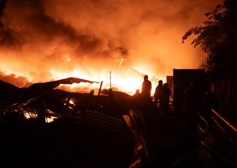 Evakuacija u Rumunjskoj: Ruski dron pogodio turski tanker dok je istovarivao naftni plin