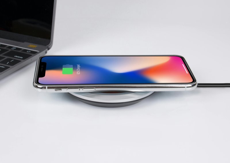 Trebamo li stvarno puniti mobitele do 100 posto? Evo što kažu stručnjaci