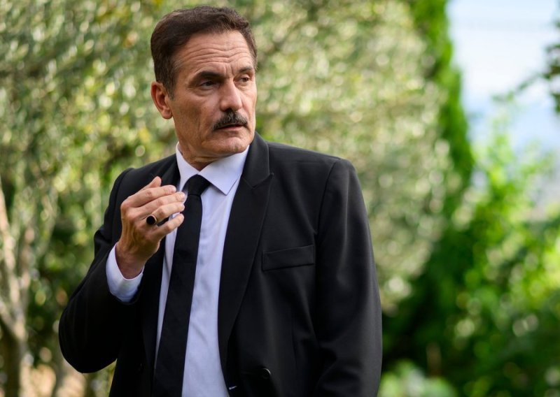 Od manekena do glumca svjetske karijere: U 'Divljim pčelama' glumi beskrupuloznog Antu Vukasa