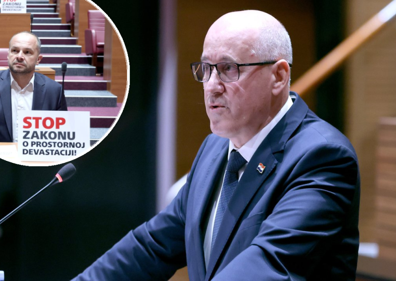 Bačić brani svoje zakone: 'Arhitekti se bune jer smo im izbili novac'