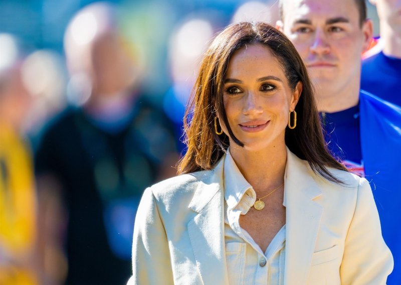 Meghan Markle osvanula bez šminke u izdanju u kakvom je još nitko nije vidio