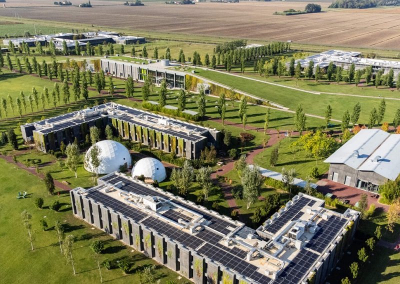 U Zagrebu ćete moći upisati dijete u školu koja ima vlastiti dvorac, konjički klub i STEM kampus