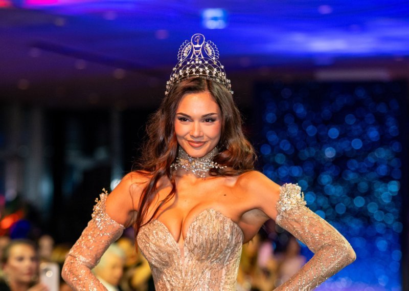 Neočekivani gaf na Miss Universe iznenadio Lauru Gnjatović; evo kako se snašla