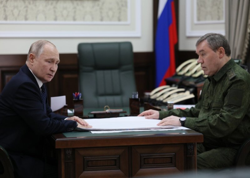 Gerasimov podnio raport Putinu: Zauzeli smo Kupjansk