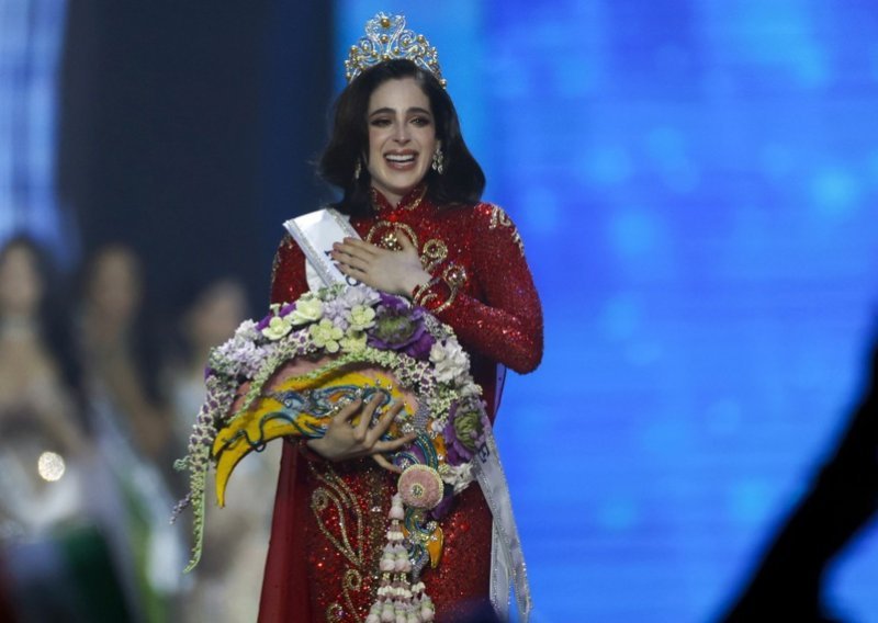 Miss Universe pukla pod pritiskom: Naprasno napustila studio usred emisije uživo