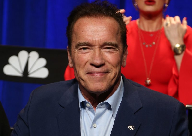 Schwarzenegger naslijedio Trumpa u 'Pripravniku'