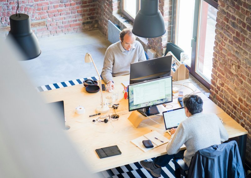 Suosnivač startupa priznao: 'Klijentima smo prodavali AI, a zapravo smo to bili samo nas dvojica'