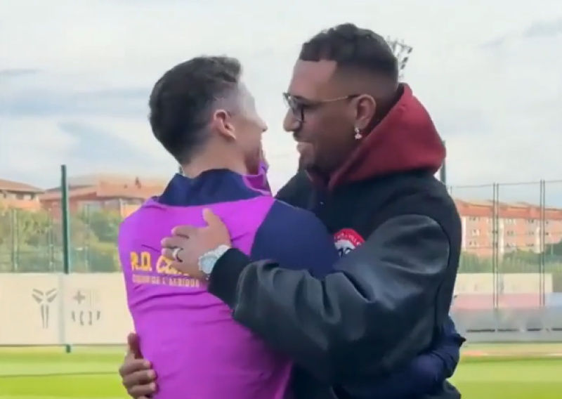 Navijači su bijesni; potjerali ga iz Bayerna, a Barcelona ga objeručke prihvatila