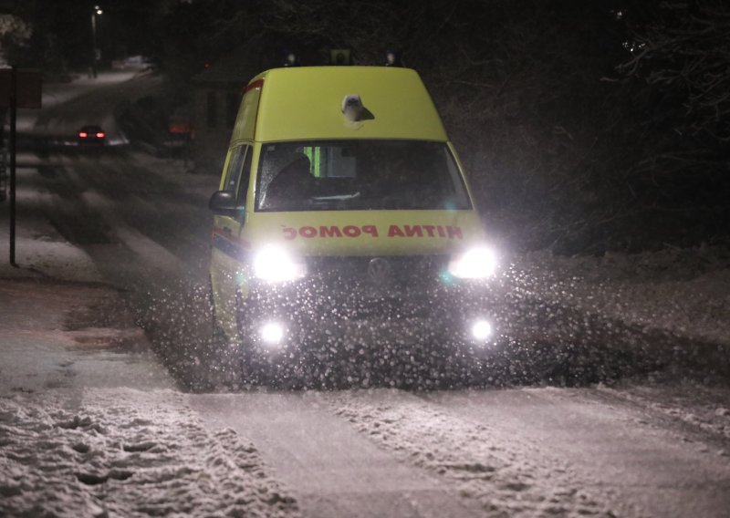 Stigla zima: Snježne padaline diljem Hrvatske