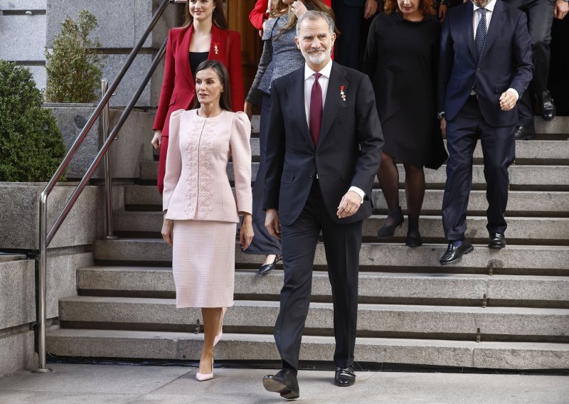 Iste cipele, novi wow-efekt: Španjolska kraljica još jednom potvrdila status modne ikone