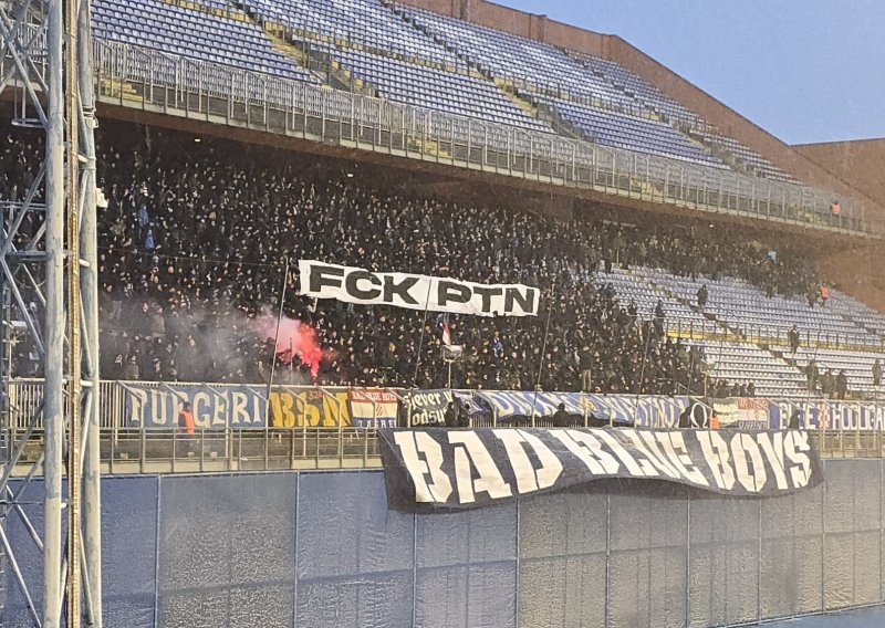 Bad Blue Boysi porukom izvrijeđali Vladimira Putina