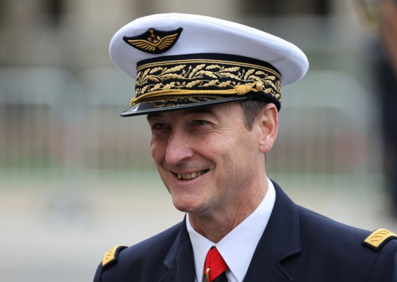 Dramatičan govor francuskog generala: Moramo biti spremni izgubiti našu djecu