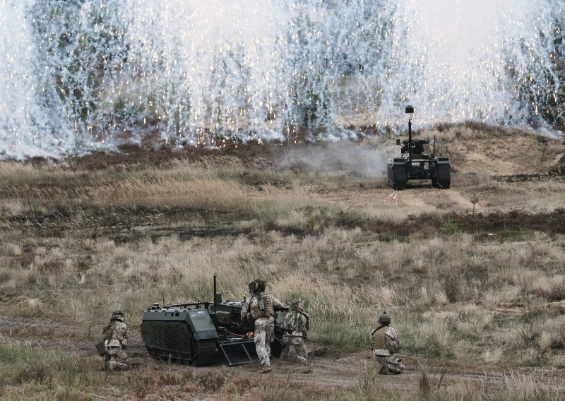 U 'zoni smrti' oni su jedini spas očajnim ukrajinskim vojnicima: Tri krenu, jedan stigne...