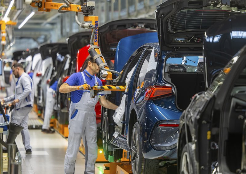 Kaos s električnim autima, reagirala i Komunistička partija Kine: To je tempirana bomba za cijeli svijet!